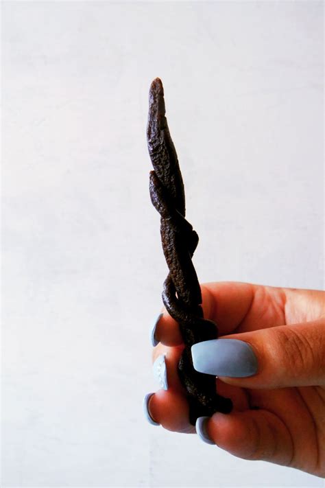 Licorice Wands Without Corn Syrup Picnic On A Broom Recette