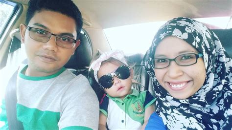 Bayangkan pulau penang (atau pinang) ibarat pulau singapore, jalanan cukup lebar, pusat kotanya cukup luas, maju, tertib, bersih, dan rindang. Puan mah♥♥: Jalan-jalan penang hujung tahun lagi..