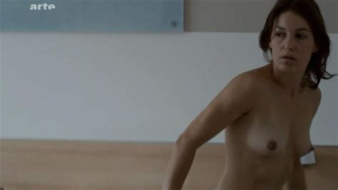 Nude Video Celebs Nicolette Krebitz Nude Unter Dir Die Stadt 2010