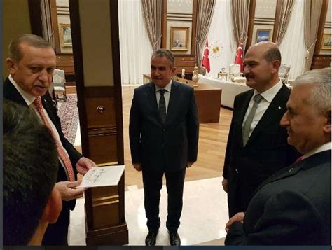 Cumhurbaşkanı recep tayyip erdoğan, i̇çişleri bakanı süleyman soylu'nun oğlu engin levent soylu'nun, i̇stanbul'da düzenlenen nikah törenine katıldı. İçişleri Bakanı Soylu'ya Güneysulu gelin