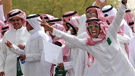 وهو بمثابة تجربة تعليمية مصممة لإعطاء الشباب السعوديين تجربتهم الأولى مع الدروس الأكبر في الحياة مثل المسؤولية المالية والادخار للمستقبل. 5 أسباب جعلت السعوديين من أسعد الشعوب - شبكة ابو نواف