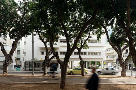 שימש גם כמשנה לראש המוסד וכיושב ראש החברה הלאומית לדרכים. סוף להזנחה: חיים חדשים לבית אנגל, ''שהרים את תל אביב על ...