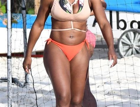 Serena Williams Flaunts Athletic Figure In Tiny Bikini On Holiday In