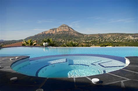 394 904 locations de vacances uniques provenant de 176 sites spécialistes de la location de vacances sont libres en espagne avec des prix commençant à 34 € la nuit. Location Espagne villa piscine javea costa-blanca ...