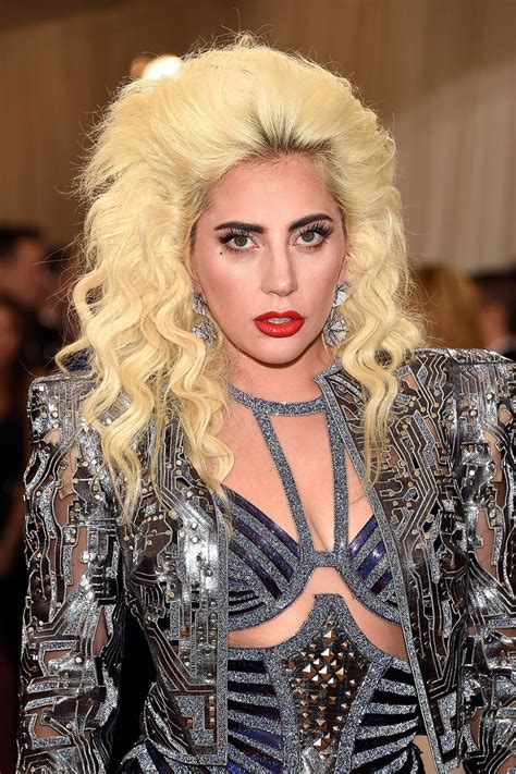Lady Gagas Met Gala 2016 Hair