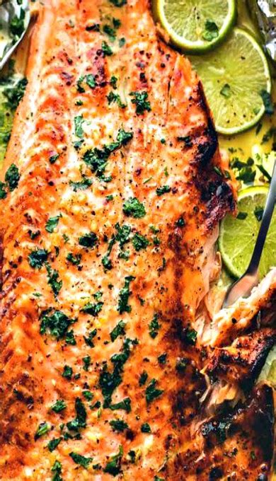 1 lb salmon 1 tablespoon olive oil salt and pepper 2 tablespoons honey 1 tablespoon freshly squeezed lime juice 2 tablespoons chopped cilantro 3 garlic cloves minced. Baked Honey Cilantro Lime Salmon in Foil (With images ...