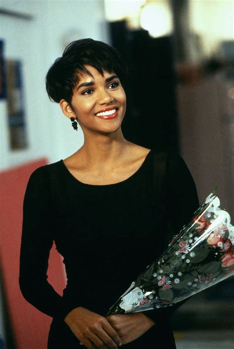 She was given the movieline young hollywood's role model award in. The 25+ best Halle berry young ideas on Pinterest | Halle ...