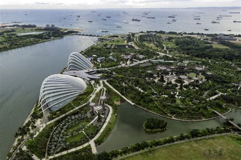 Entrance tickets currently cost rub 1,179.12, while a popular guided tour starts around rub 642.53 per person. CPG Consultants - Gardens by the Bay (Marina South)