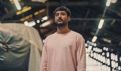 Mais vu qu'elle n'a en réalité. Jérémy Frerot sort le single inédit « Un Homme » - Stars ...