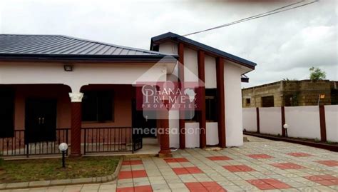 Estate houses in ghana, their prices and respective locations. 4 bedroom house for sale at Kasoa - 081198