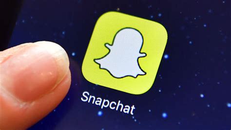 Snapchat Skype Put Users Human Rights At Risk Amnesty Intl