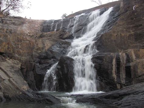 13 Mesmerizing Waterfalls Near Indore That You Ought To Visit