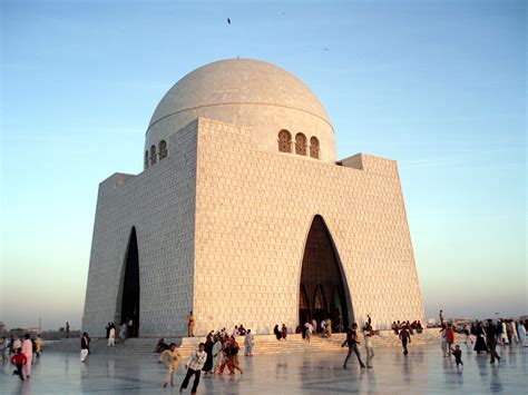Historical Buildings In Pakistan Tomb Of Quaid E Azam