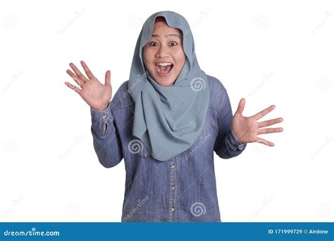 Cute Muslim Lady Shows Shocked Surprised Face With Open Mouth Stock Image Image Of Malaysian