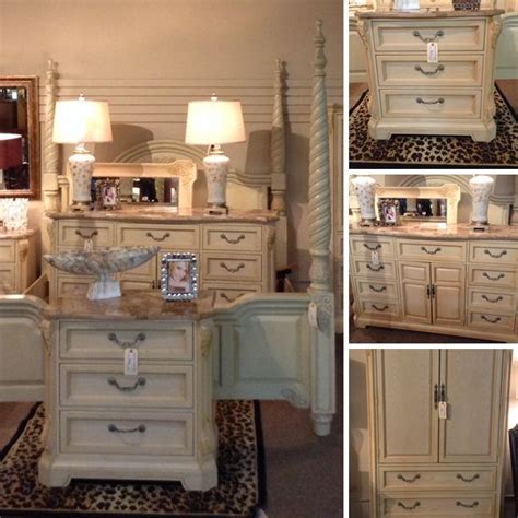 Absolutely love my bedroom set but i do have a few complaints. Impression by Thomasville - Lt. Wooden Bedroom Pieces King ...