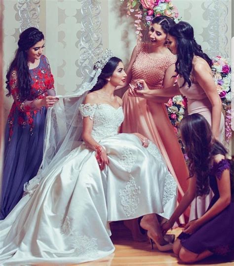 pin by arch hayam y elzwi on wedding wedding photoshoot poses bridal photography sparkly