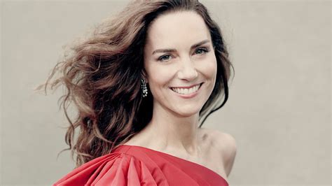 Looking At The Duchess Of Cambridges 40th Birthday Portrait The New