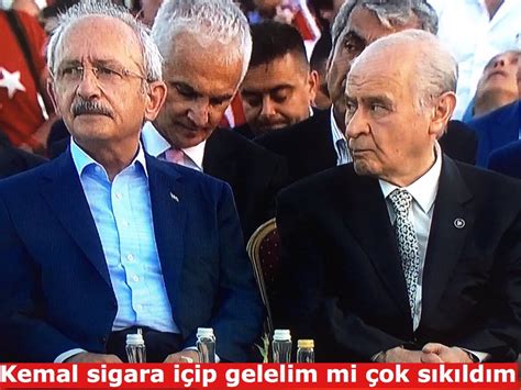 1948 yılında osmaniye'de doğan devlet bahçeli, milliyetçi hareket partisi genel başkanlığı görevini sürdürmektedir. devlet bahçeli #1142109 - uludağ sözlük galeri