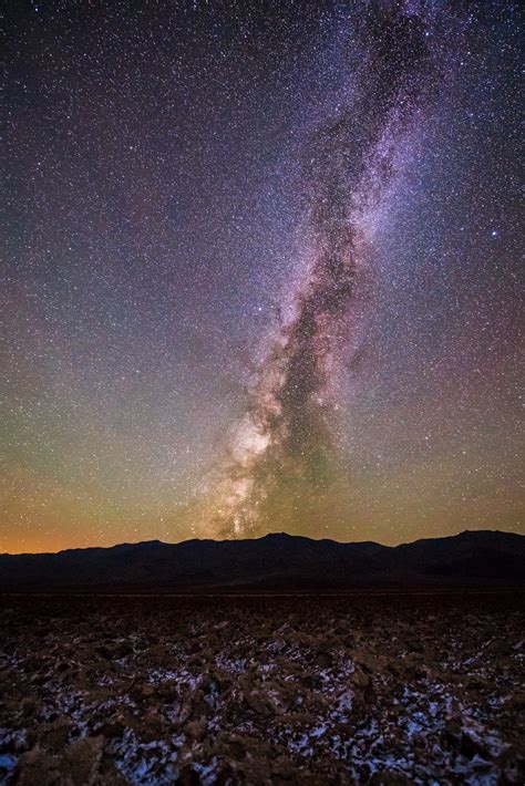 The Milky Way Over Death Valley National Park Hd Wallpaper