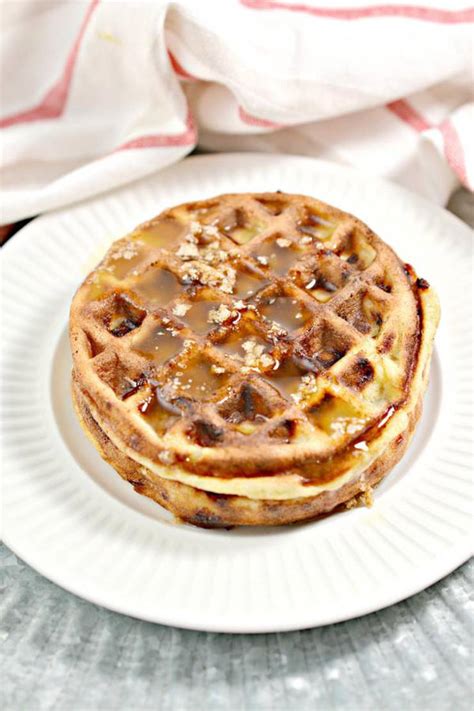 11 grams fat, 6 grams carbs · chia seed flour: BEST Keto Chaffles! Low Carb Apple Pie Chaffle Idea