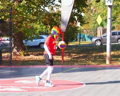 Watch Online Gibbytheclown Lesbians Seduce Nba Basketball Player On X
