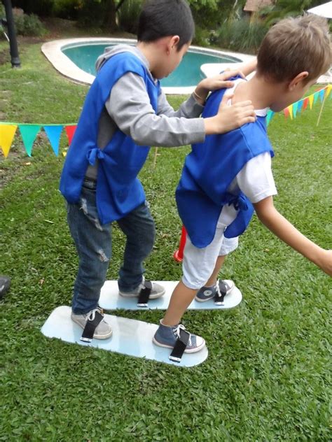 Tienes todo organizado, el lugar, las copas, los amigos… pues para la diversión te proponemos juegos eróticos. Animación De Fiestas Infantiles-recreativas Y De ...