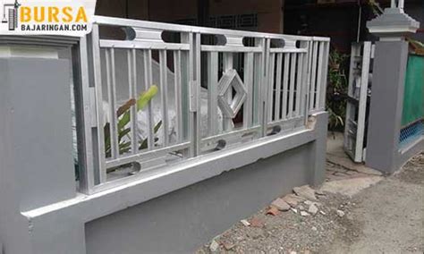 Dalam pembatan railing pagar untuk hunian yang memiliki ukuran tidak terlalu besar, anda bisa menggunakan besi hollow. Desain Pagar Galvalum | Blogger Coepoe