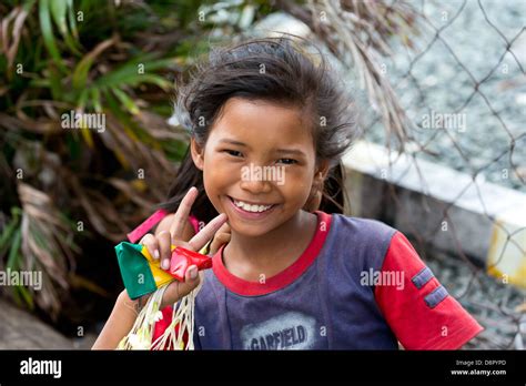 Children In The Streets Of Manila Philippines Stock Photo Alamy