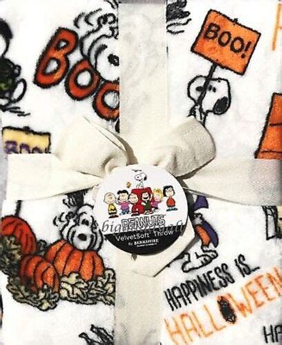 Peanuts Berkshire Halloween Blanket Velvetsoft Throw Great Pumpkin