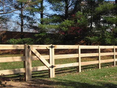 4 3 Board Kentucky Post And Board Fence Front Yard Fence Farm Fence