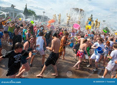 Water Battle Flash Mob Editorial Stock Image Image Of Playful 26005559