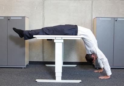 We did not find results for: 5 EJERCICIOS DE YOGA PARA HACER EN LA OFICINA - ENTRENADOR PRO