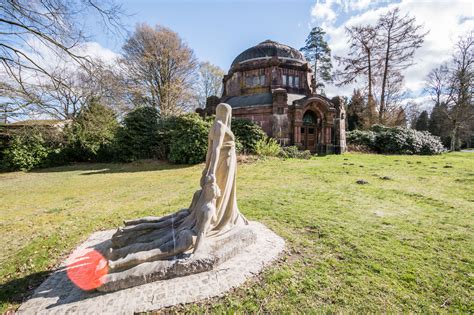 Within the quarter, the ohlsdorf cemetery, the largest of hamburg, is located. Friedhof Ohlsdorf Kapellenfahrt 2.0 • Radtour ...