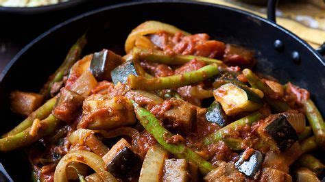 Recipes, show news and all official updates from dave and si. Vegetable Curry Recipe | Hairy Bikers' Diet Club | Recipe ...