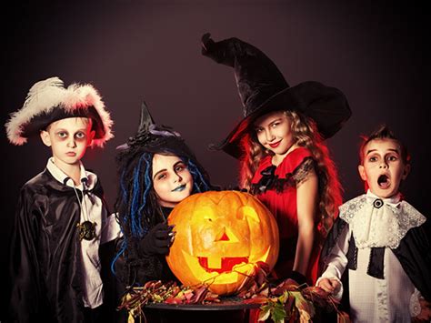 Many americans celebrate halloween on october 31. Why Is Halloween Celebrated? - Boldsky.com