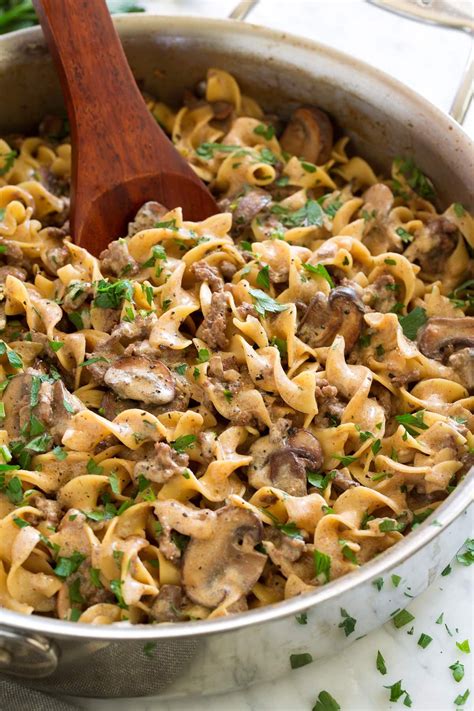 There aren't many things i can promise, but one thing i can …. Easy one pot Beef Stroganoff made with browned ground beef and caramlized mushrooms. Hearty ...