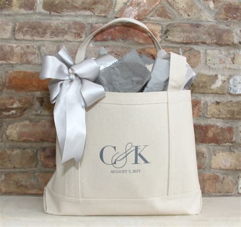 Custom Totes For Bridal Shower Gifts Thecharmstudio Bridal Shower