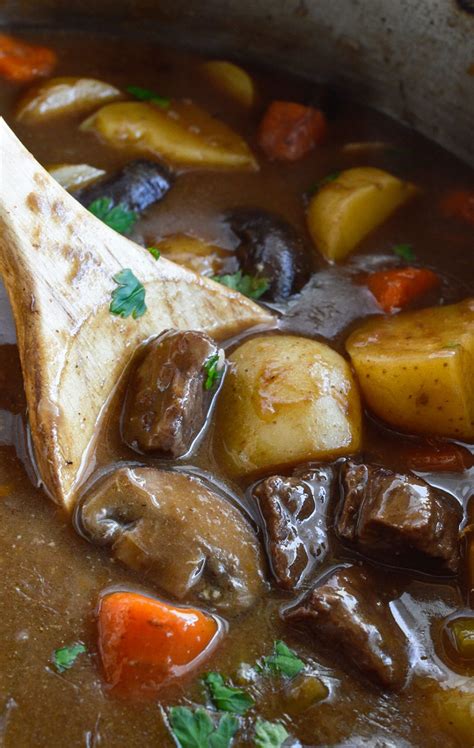 Nothing beats a hearty, savory beef stew that warms you up a cold day and satisfies your hunger. Easy Beef Stew Recipe - WonkyWonderful