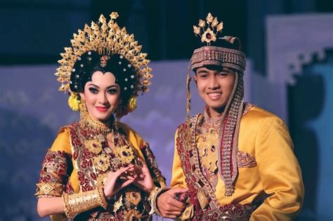 Bodo A Women Wedding Dress From Bugis Makassar Sulawesi Indonesian