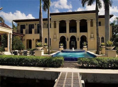 Estate Of The Day 199 Million Mediterranean Mansion In Miami Beach