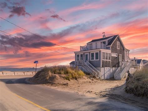 20 Stunning Oceanfront Vacation Rentals In Maine For 2023 Trips To
