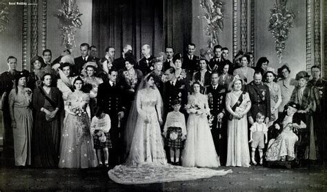 Королева великобритании елизавета ii (queen elizabeth ii) родилась 21 апреля 1926 года в лондоне в семье герцога и герцогини йоркских. Королева Великобритании Елизавета II - 60 лет на престоле ...