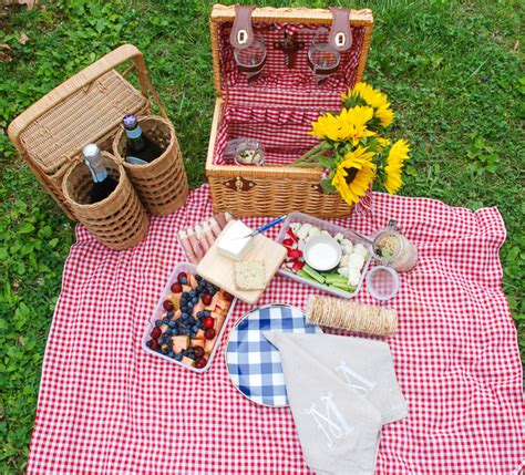 The Perfect Summer Picnic For Two Pender And Peony A Southern Blog