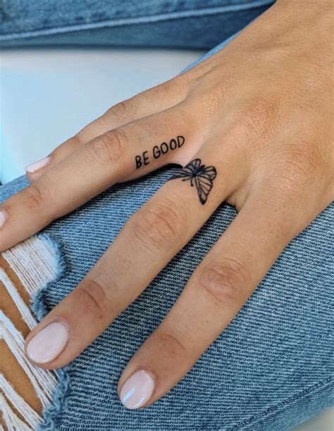Pin by Aaliyah Robertson on tattoos. | Tattoos, Cute finger tattoos, Hand tattoos