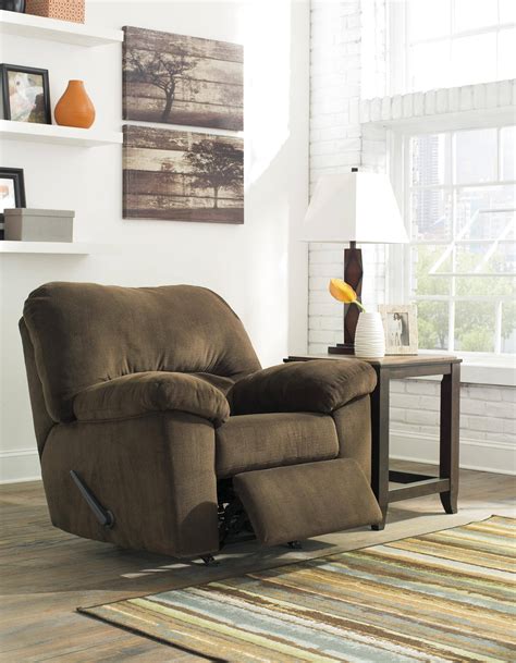 Ashley furniture is a huge, well known furniture manufacturer and retailer, and you can find them headquartered in arcadia wisconsin. Ashley Dailey 3 Piece Living Room Set in Chocolate (95403 ...