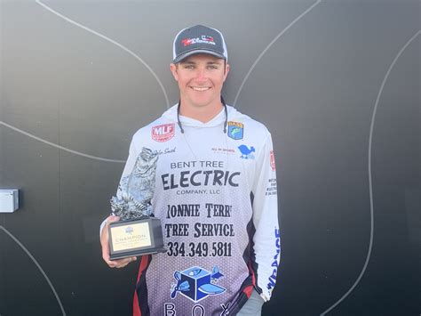 Selmas Smith Wins Phoenix Bass Fishing League Regional Championship On