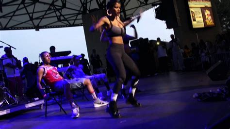 Teyana Taylor Gives Stewe A Personal Lap Dance At Summer Jamz 18 Youtube