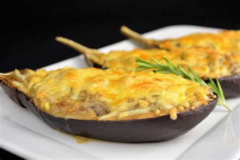 Berenjenas Rellenas De Carne Gratinadas