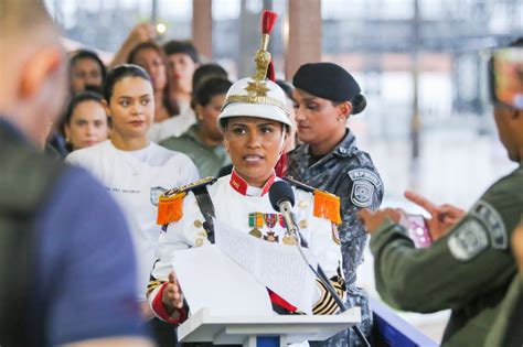 Governadora Raquel Lyra Empossa Primeira Mulher No Comando Da Cavalaria Da Polícia Militar De