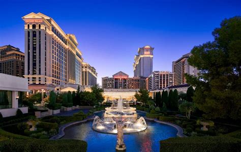 Best Hotels In The Middle Of The Las Vegas Strip